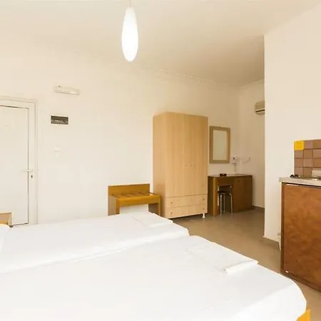 Yianna פליראקי