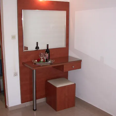 Apartment Yianna